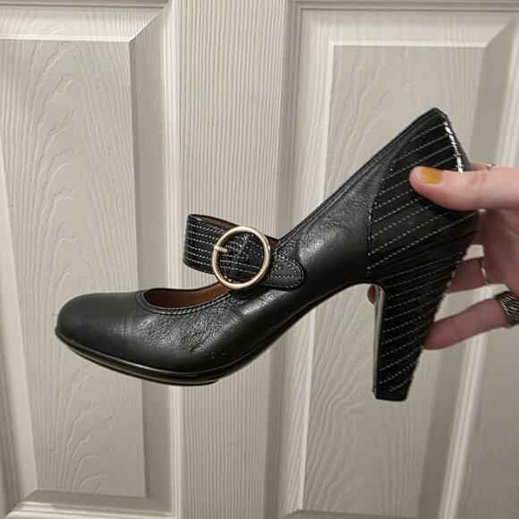 Sofft Black Leather Mary Jane Feminine Classic Arch Support Heels Size 11M - Picture 6 of 8